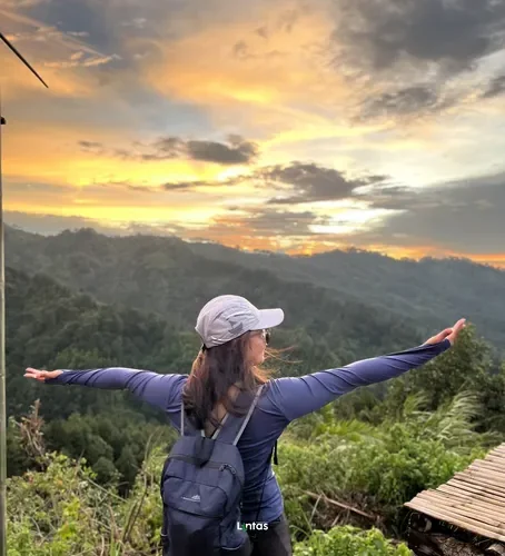 Trekking Puncak Wangun (Bukit 3G)